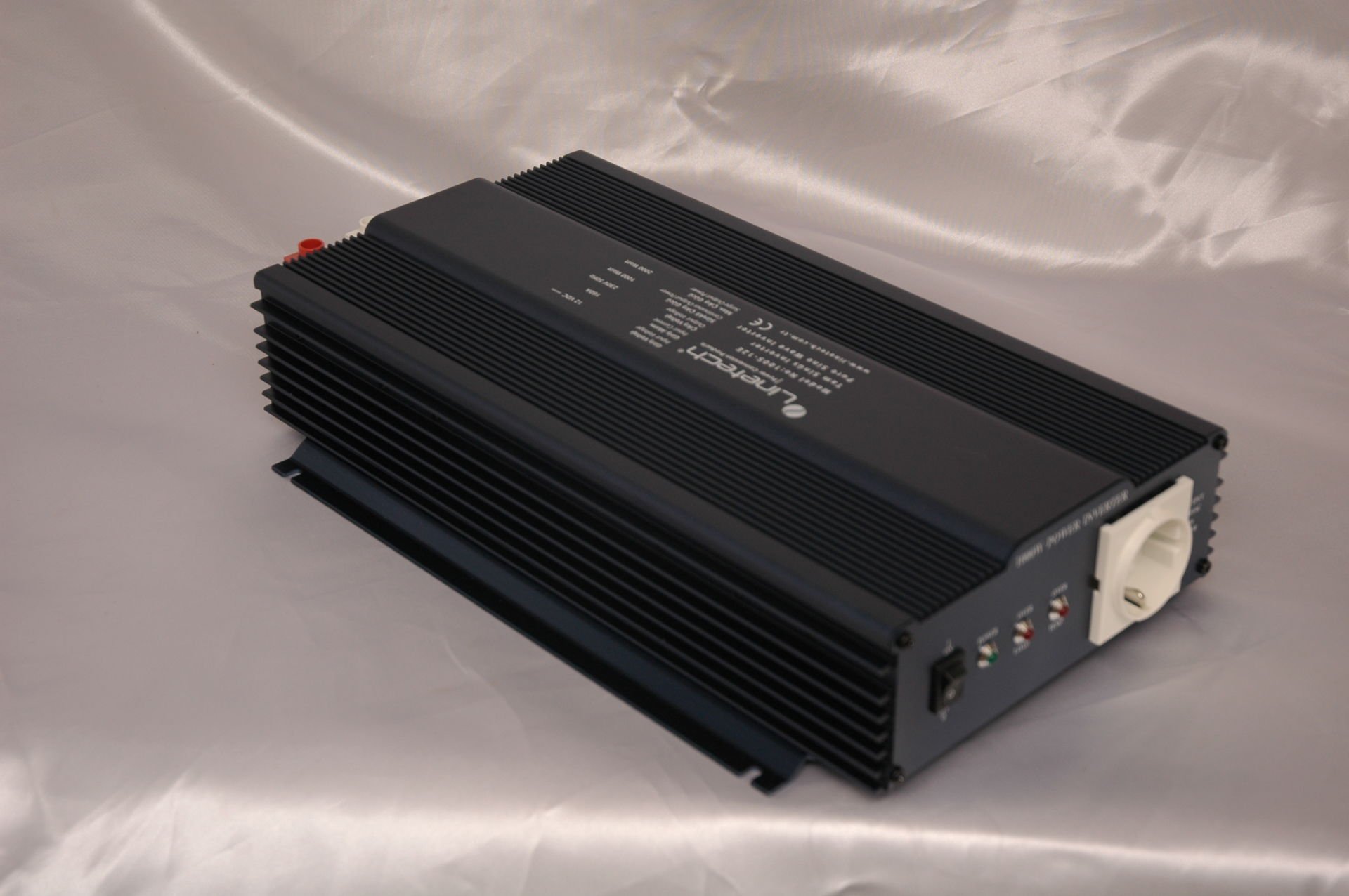 Linetech Tam Sinüs İnvertör 24V 1500W Pure Sine Wave Inverter (150S-24E)